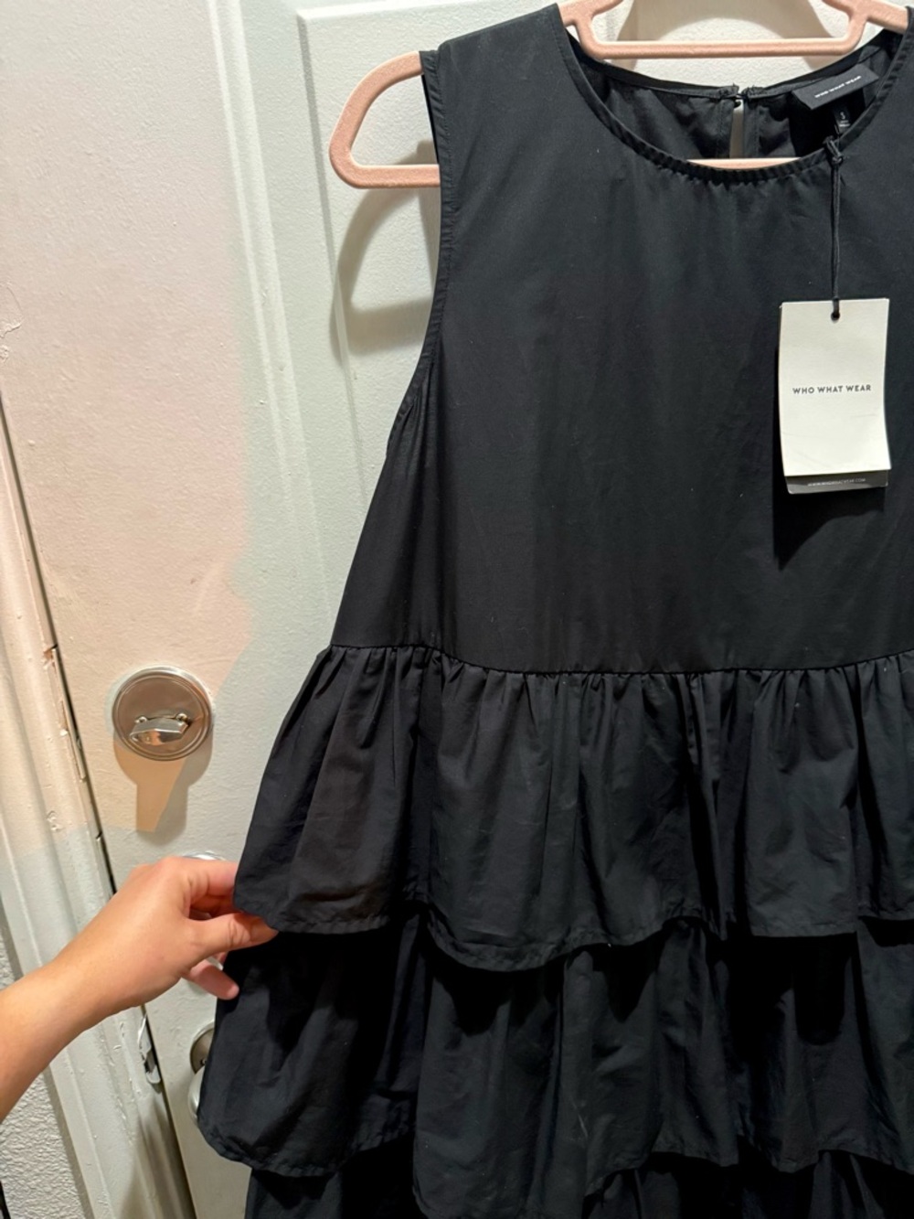 Who What Wear Black Sleeveless 3-Tiered Ruffle Dress